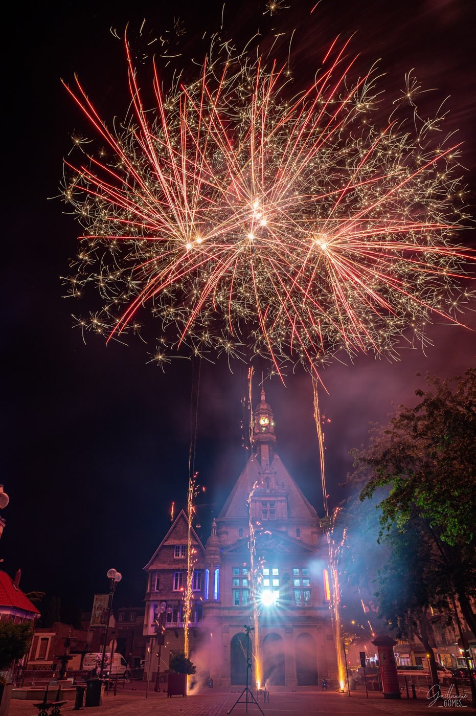 Feu d'artifice nocturne